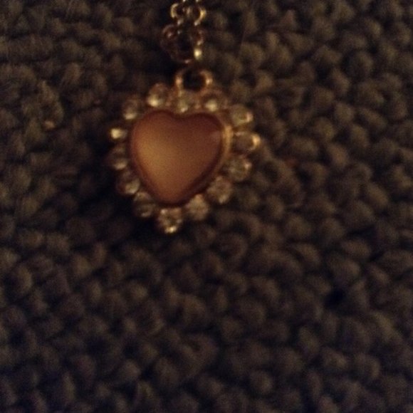 Heart Shape Necklace - Picture 1 of 3